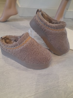 sloffen hoge zool teddy khaki