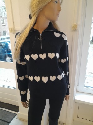 Half zip sweaters zwart wit hartjes